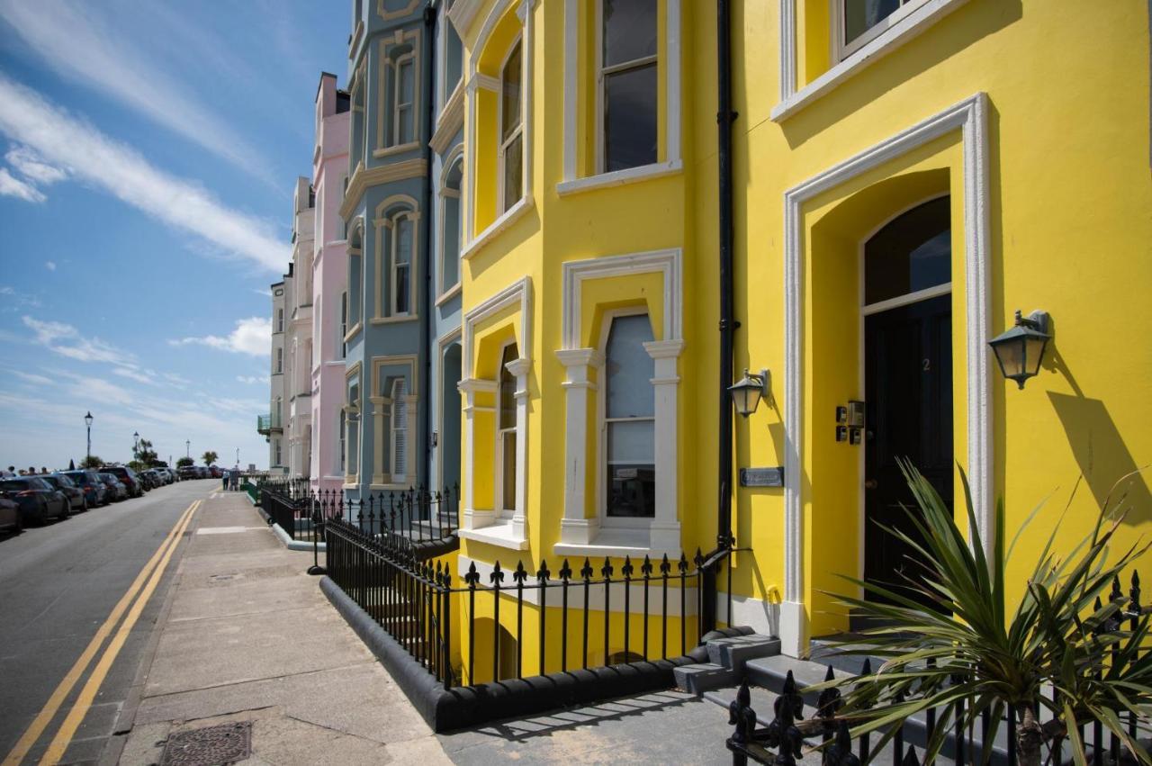 The Nest - 1 Bedroom Apartment - Tenby Exterior foto