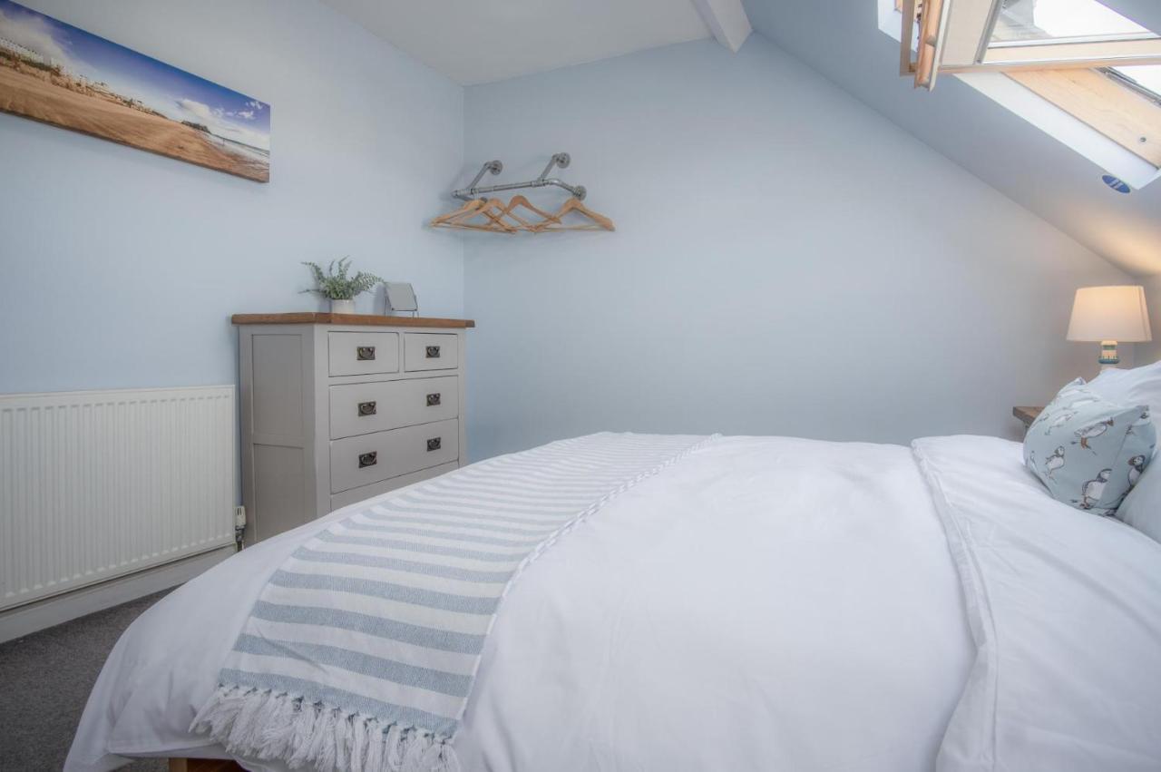 The Nest - 1 Bedroom Apartment - Tenby Exterior foto